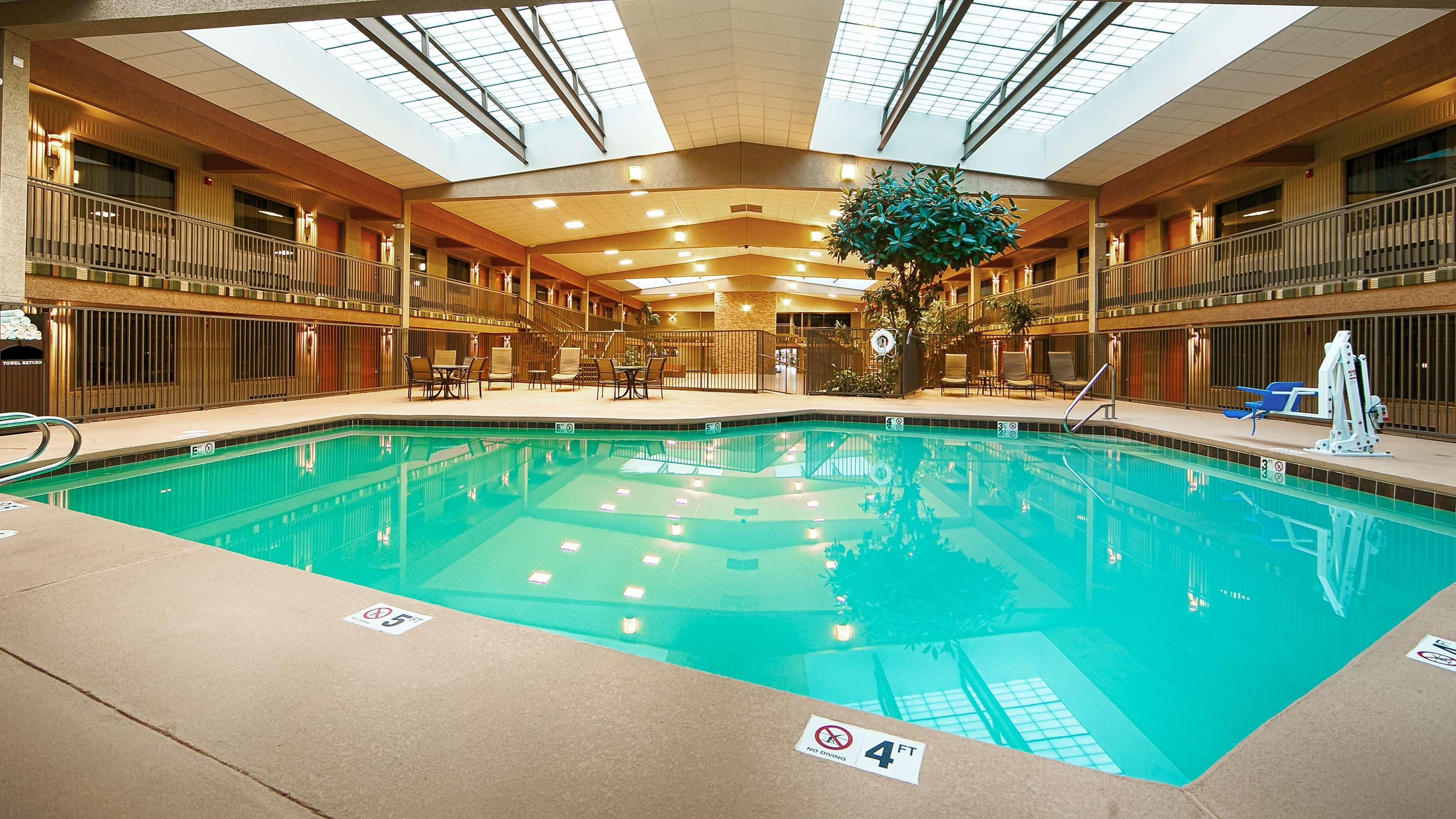 Best Western Plus Raton Hotel Экстерьер фото