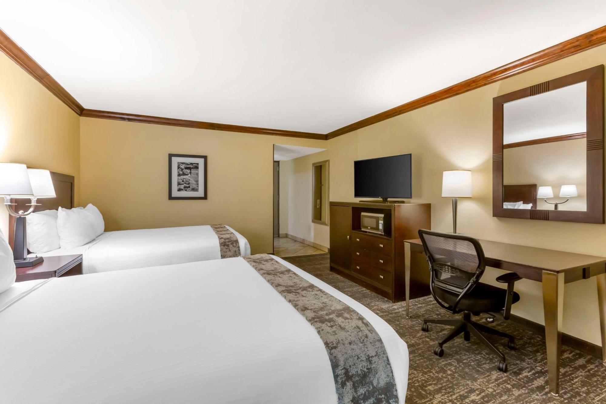 Best Western Plus Raton Hotel Экстерьер фото