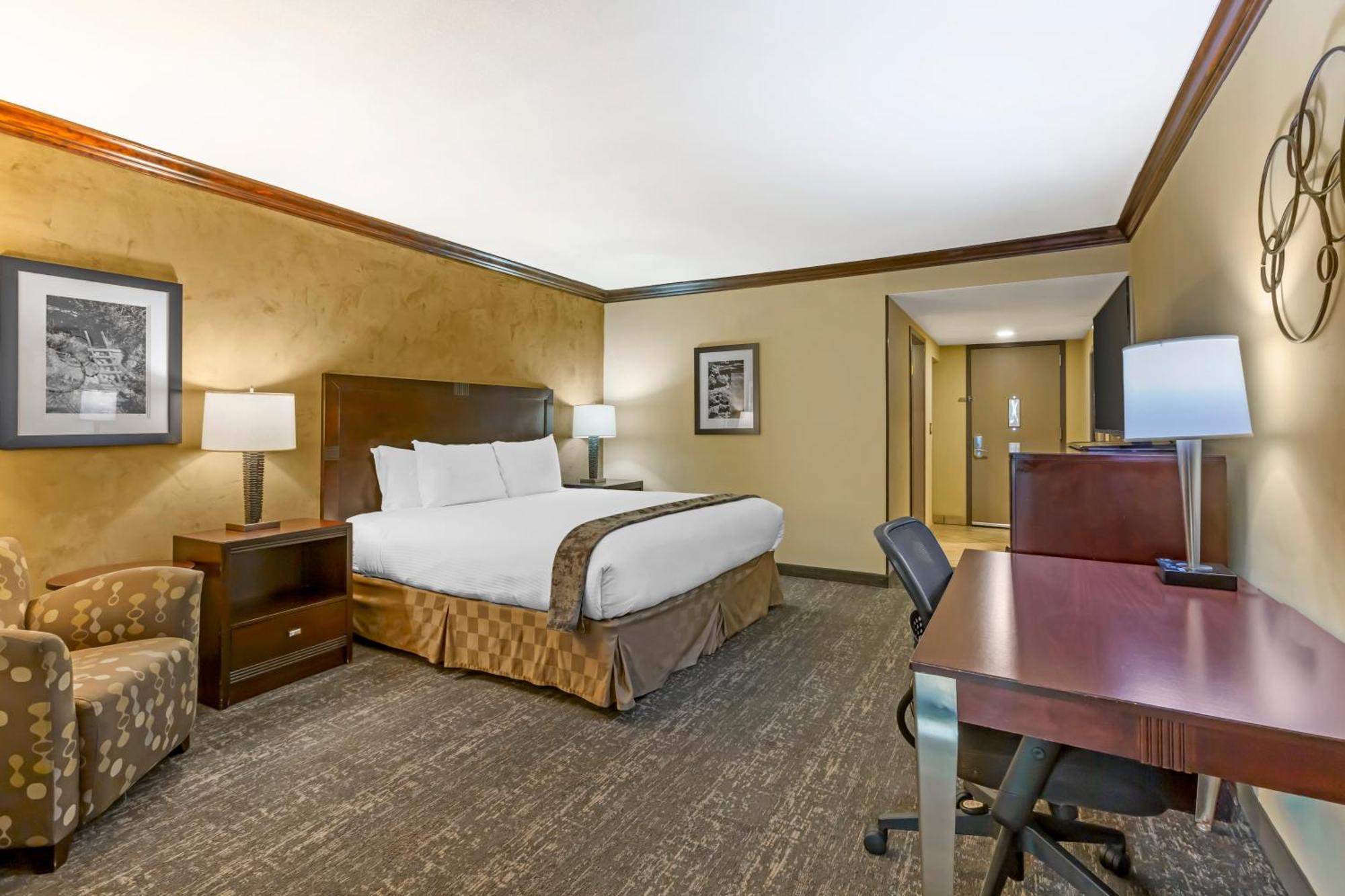 Best Western Plus Raton Hotel Экстерьер фото
