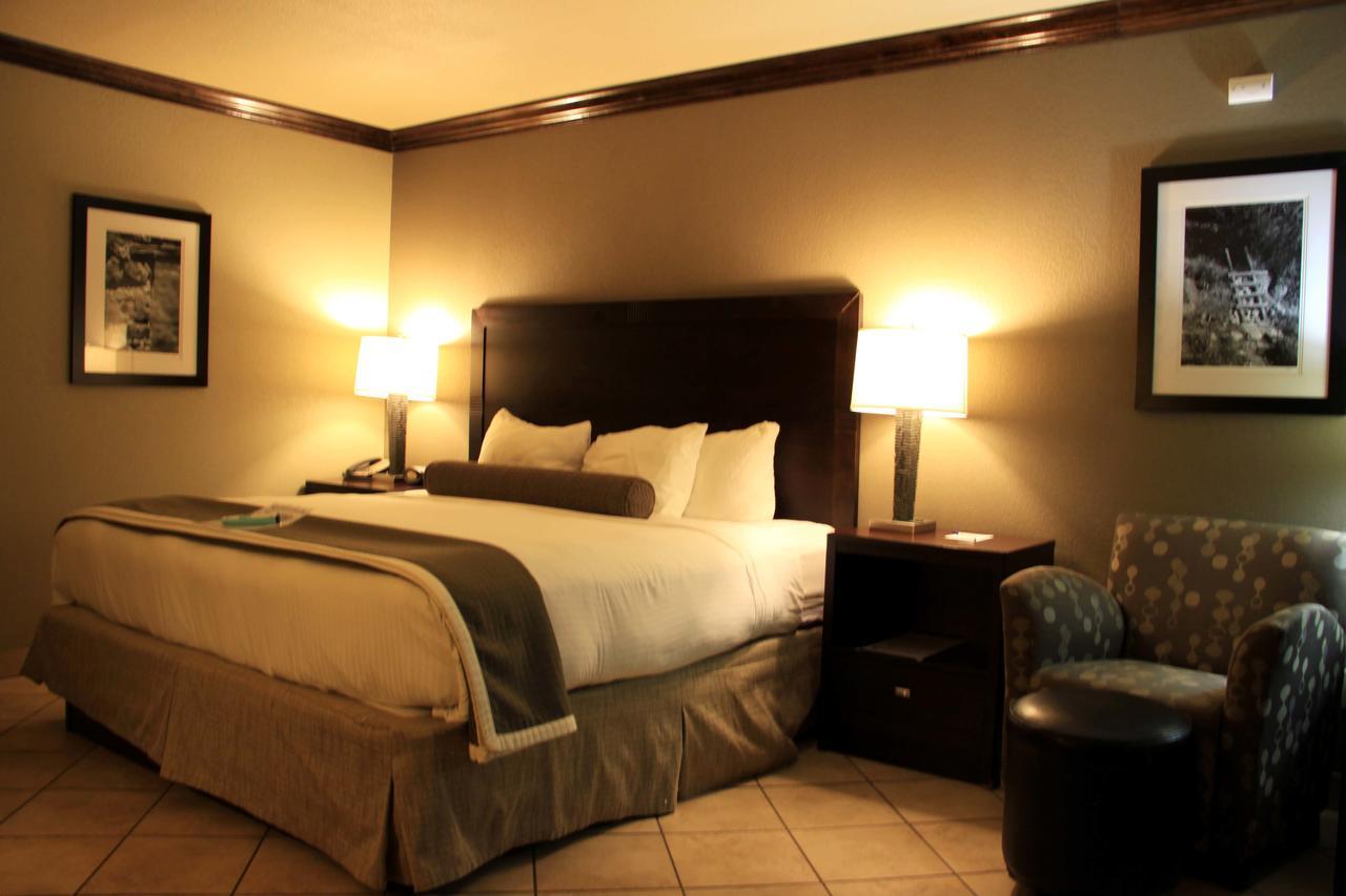 Best Western Plus Raton Hotel Экстерьер фото